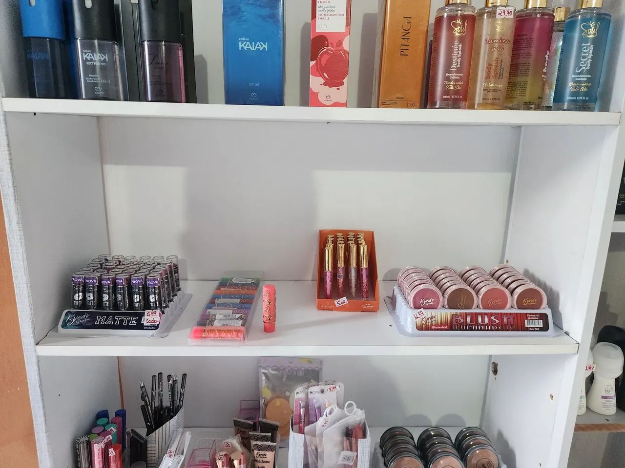 Colônias e perfumes nacionais e importados maquiagens e cestas - Foto 5