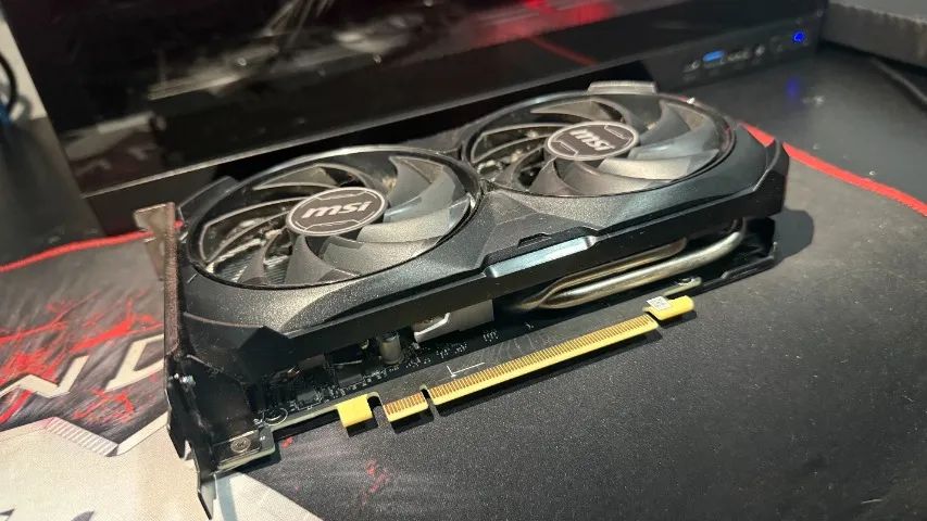 Placa de Video RTX 4060 TI 8GB GDDR6 128 Bits VENTUS 2X OC - Foto 3