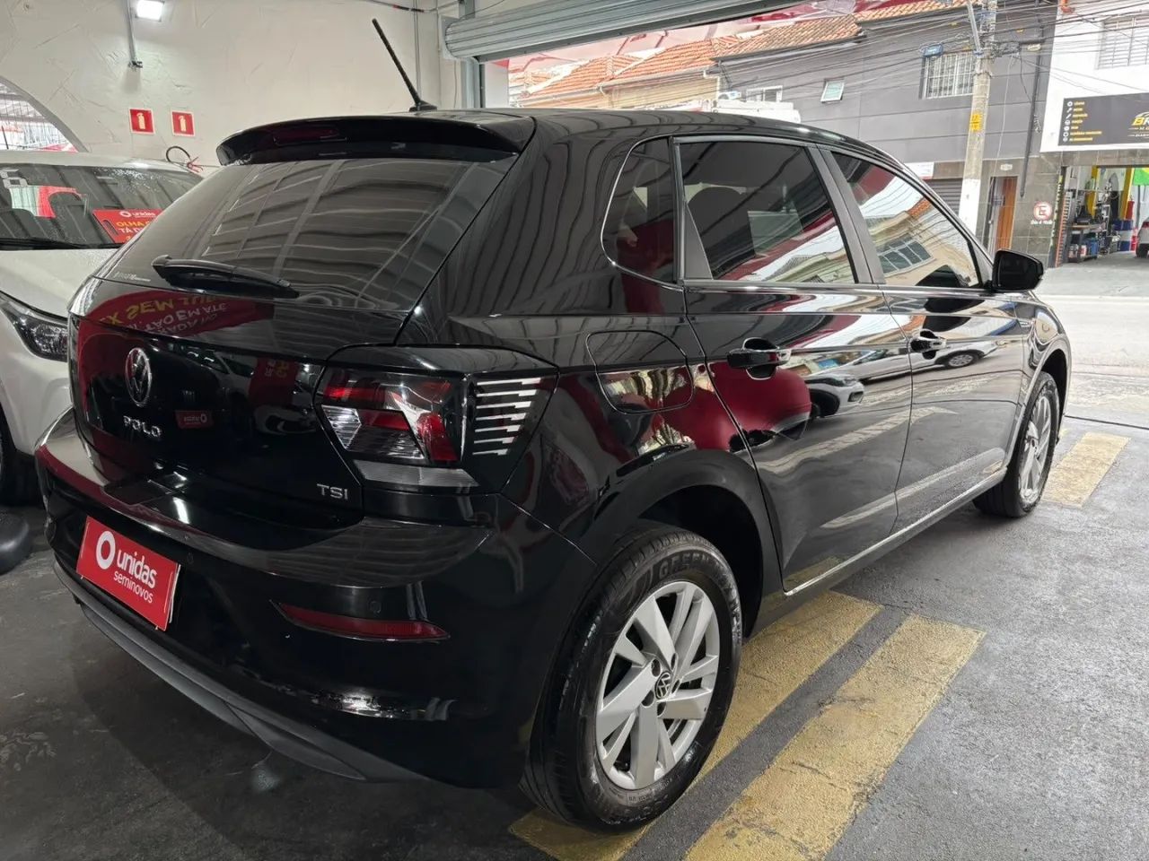 Volkswagen Polo Comfortline TSI 1.0 Flex 12V Aut., foto 6 de 15