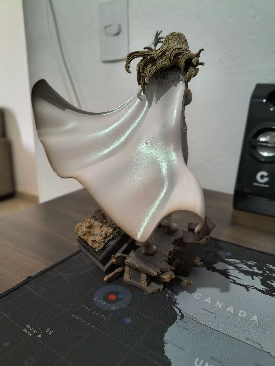 Figure Emma Frost Iron Studios 1/10 - Foto 3