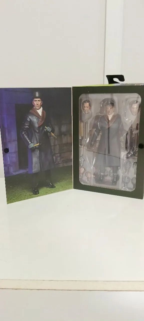 Neca Van Helsing ultimate zerado - Foto 2