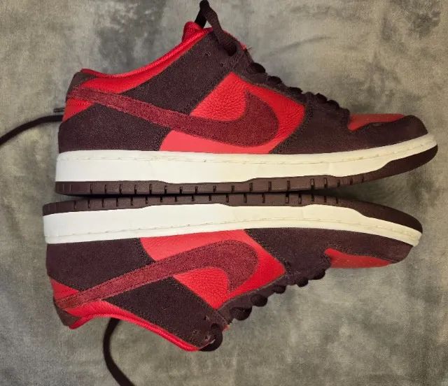 Tênis Nike SB Dunk Low Cherry