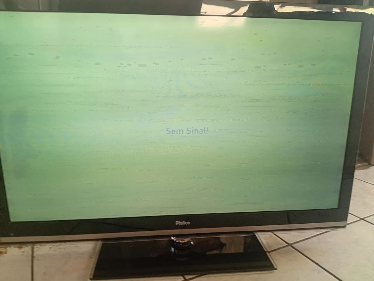 Televisão philco 42 polegadas, está dando imagem, mais a tela fica um pouco azul, - Foto 4