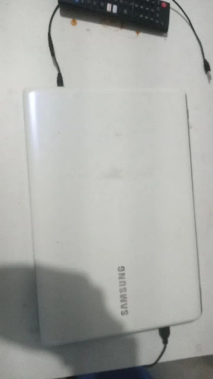 Notebook Samsung i3 2ghz 4gm RAM ssd 120gb - Foto 3