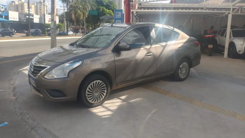 Nissan Versa 2019