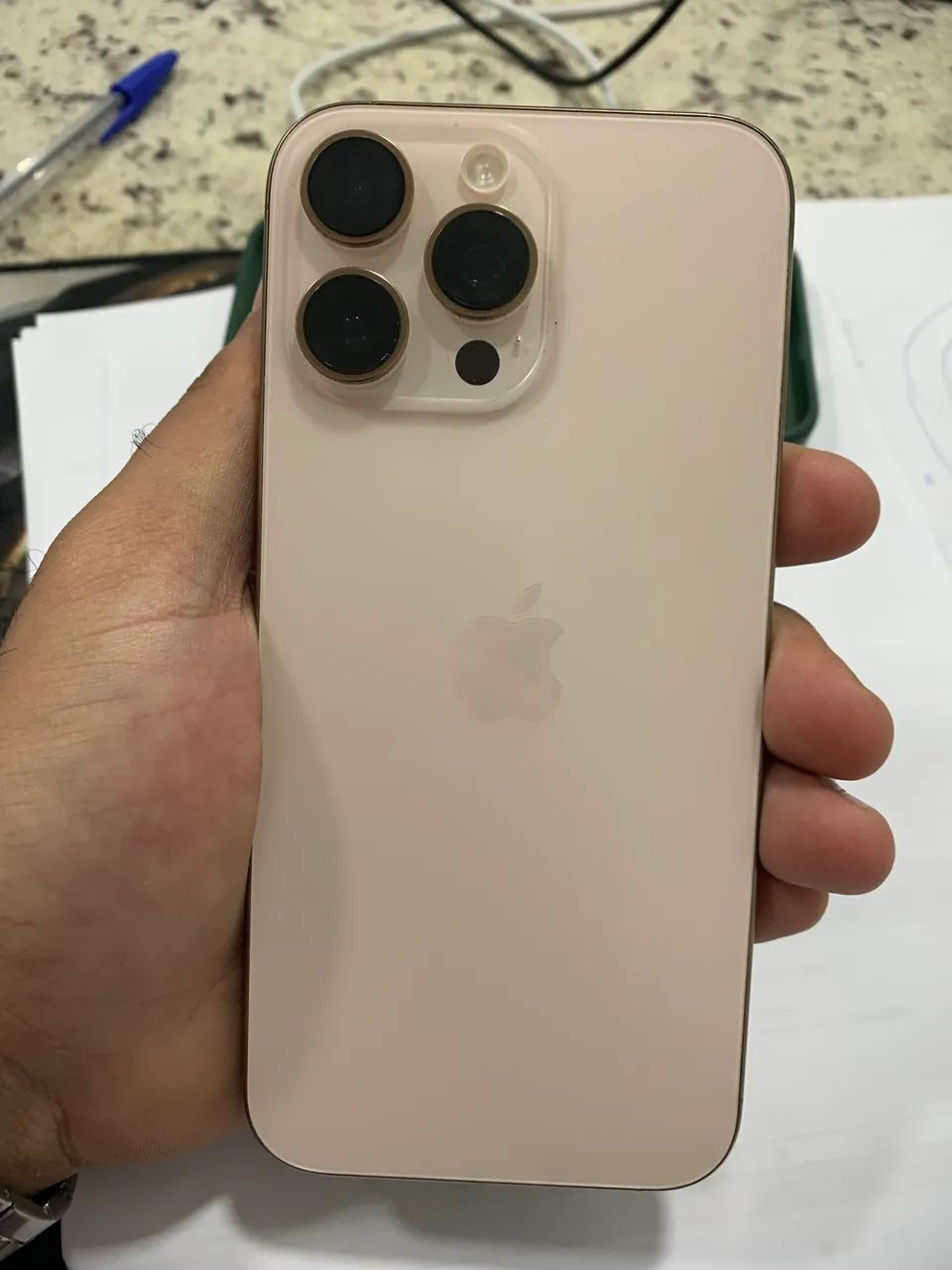 iPhone 16 pro max DESERT 256g - Foto 2