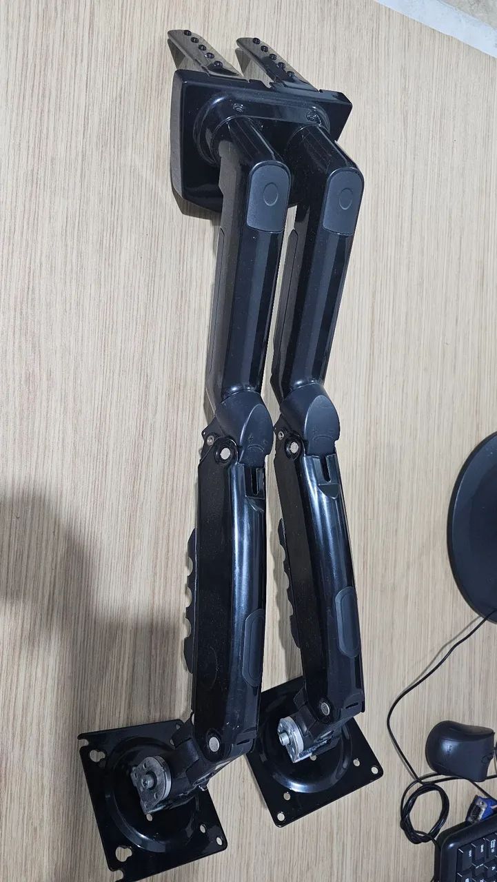 Suporte dois monitores