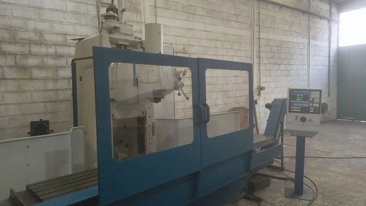 Fresadora CNC Banco Fixo PF2000 - Foto 3