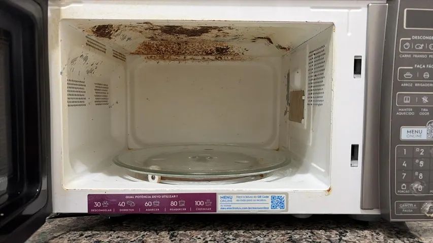 VENDO MICRO-ONDAS ELECTROLUX 27L - MODELO MS37R - Foto 3