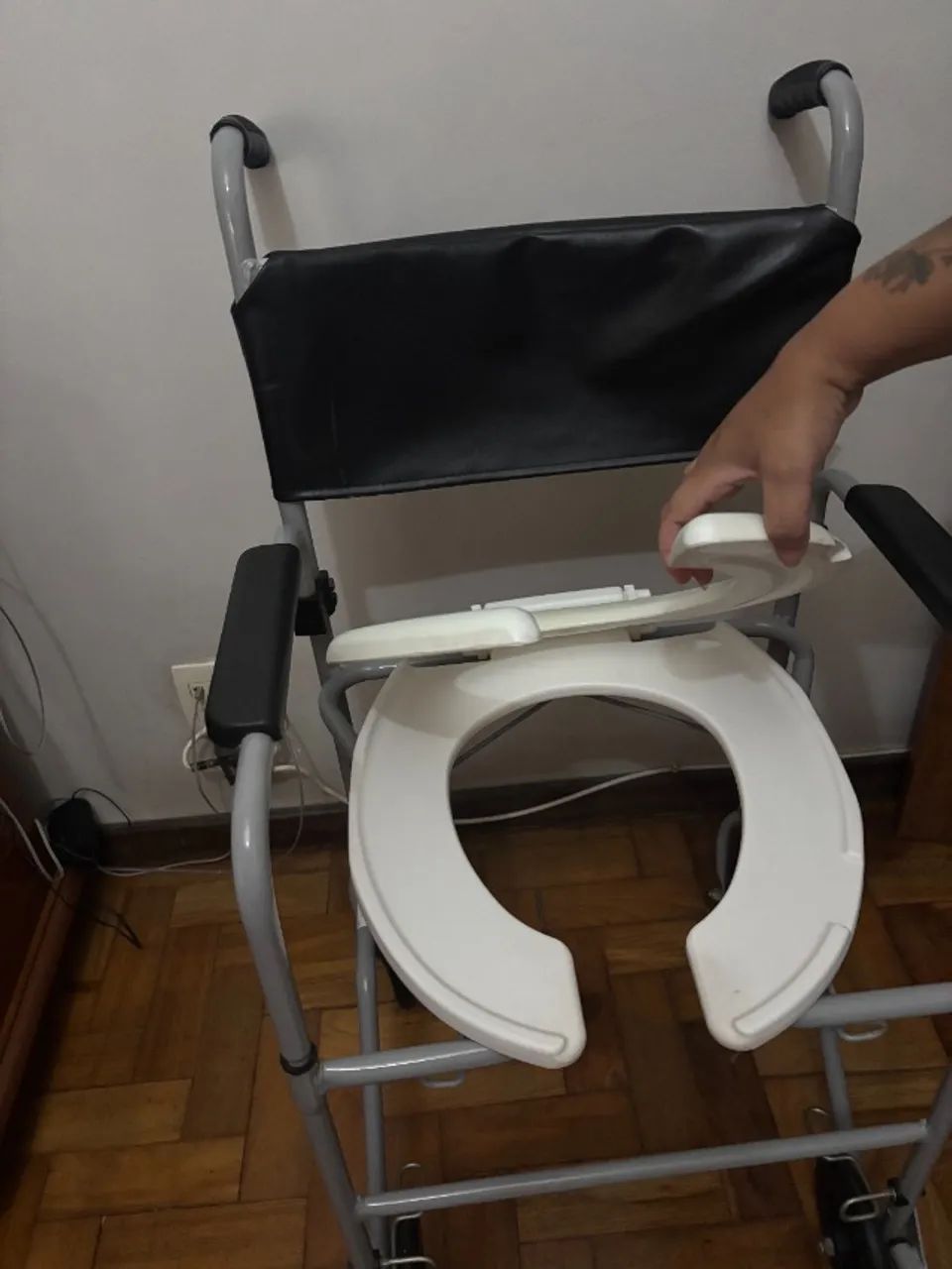 Cadeira higiênica de banho - Foto 2