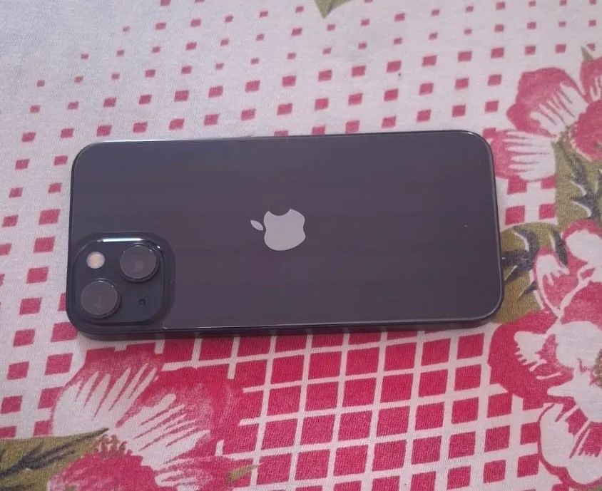 iPhone 13 normal 