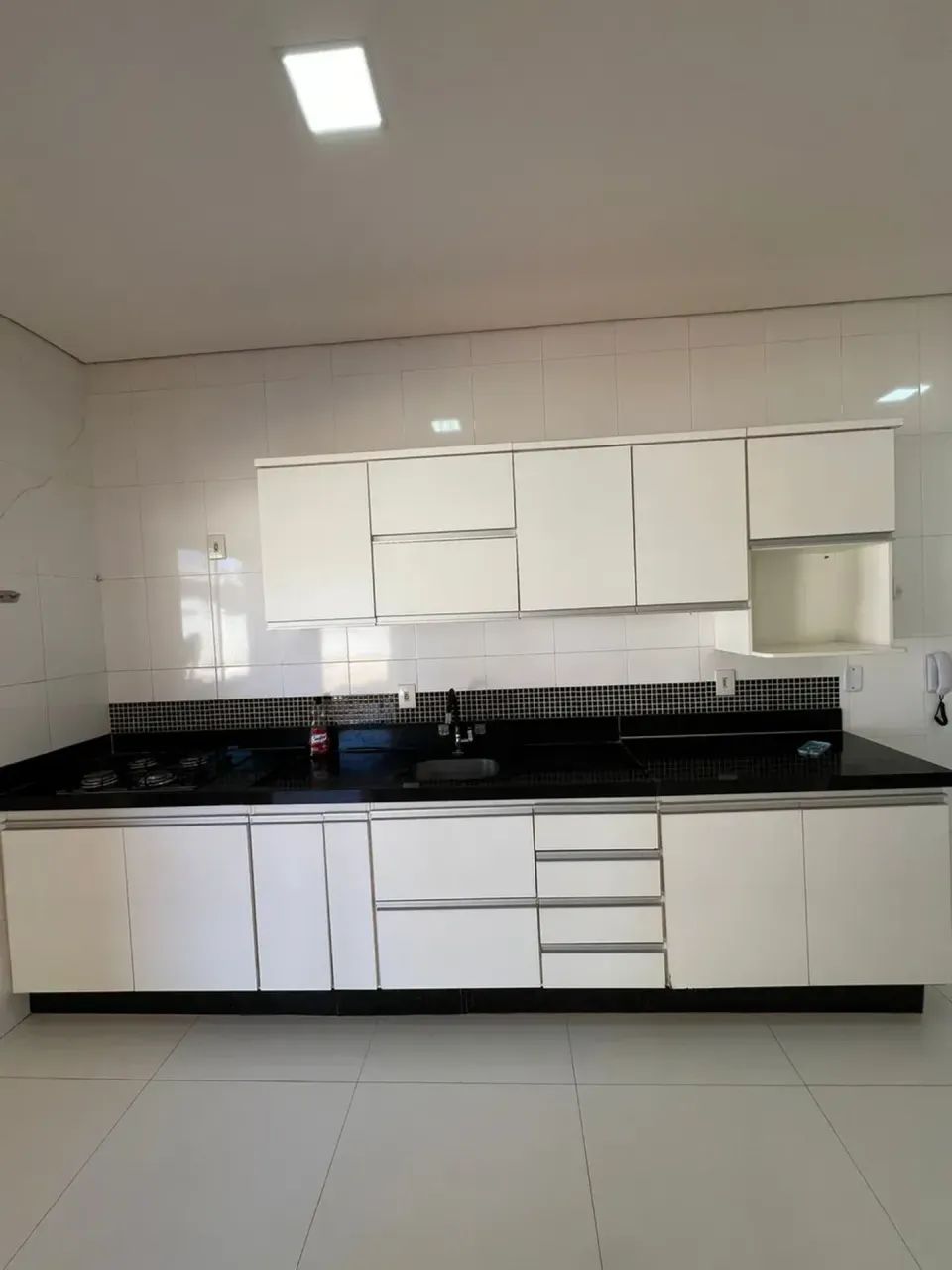 Imóvel para aluguel tem 200 metros quadrados com 3 quartos - Foto 4