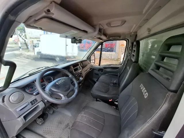 Iveco Daily 35s14 Bau 2017 - Foto 4