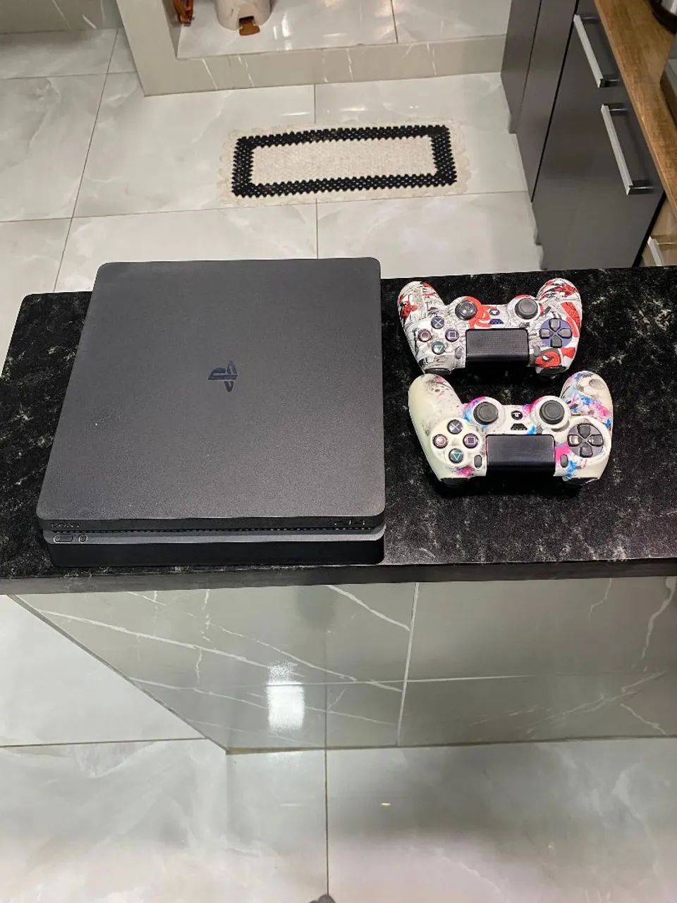 Vendo PS4 Slim 1TB  - Foto 3