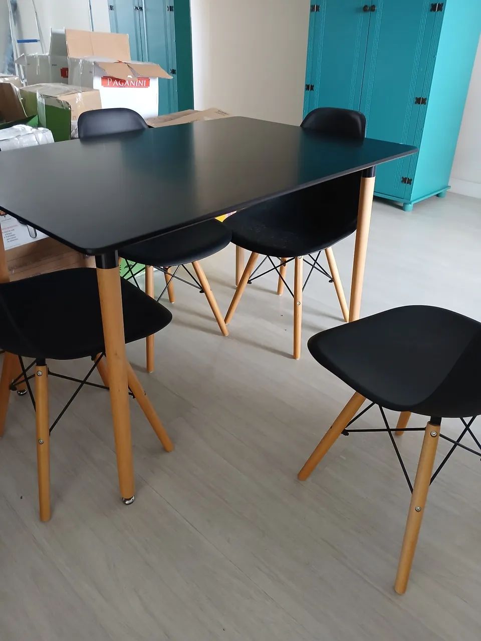 Mesa com 4 cadeiras, estilo Paris - Foto 2