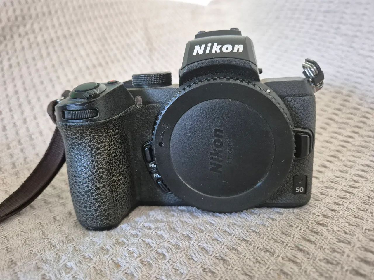 Nikon Mirrorless Z50 - usada  - Foto 2