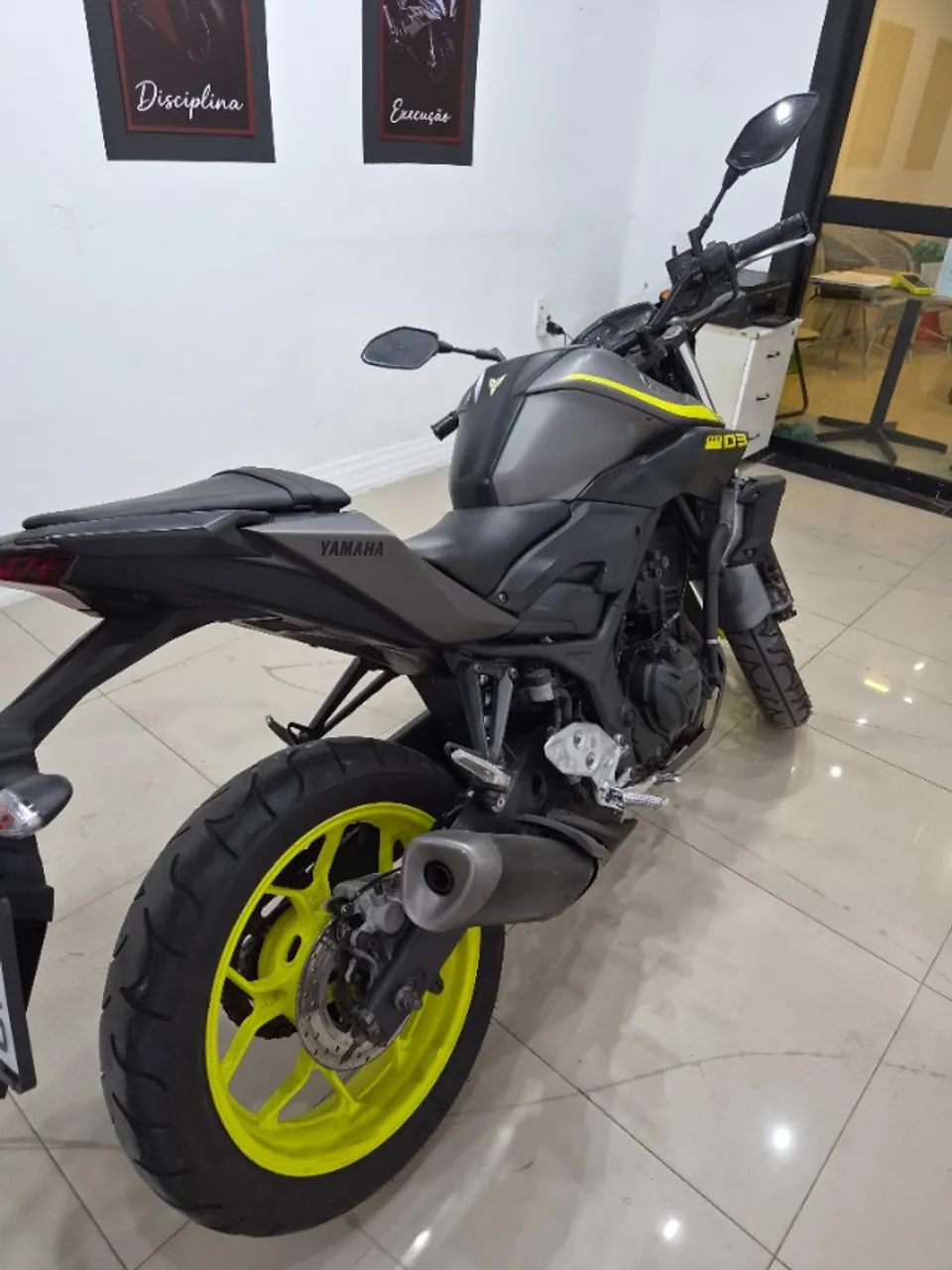 Yamaha MT-03  - Foto 2
