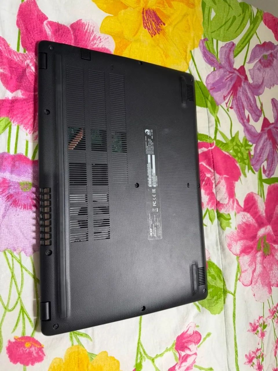 Notebook acer aspire 3 8 Gb de ram  - Foto 3