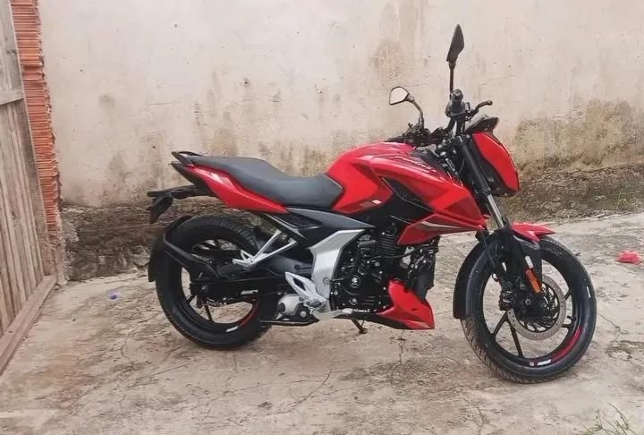 Bajaj pulsar  - Foto 2