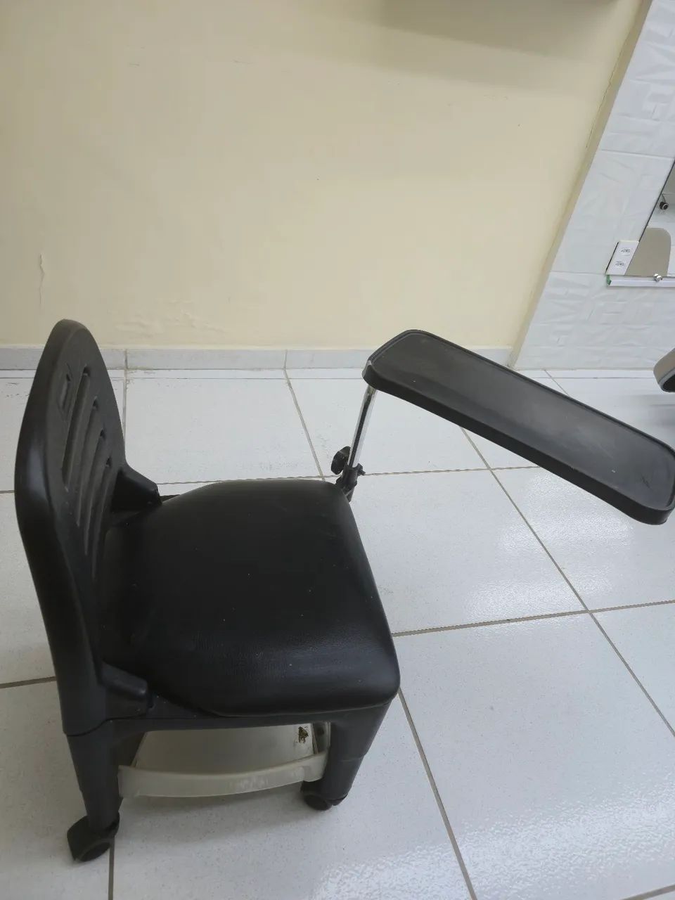 Cadeira para manicure - Foto 2