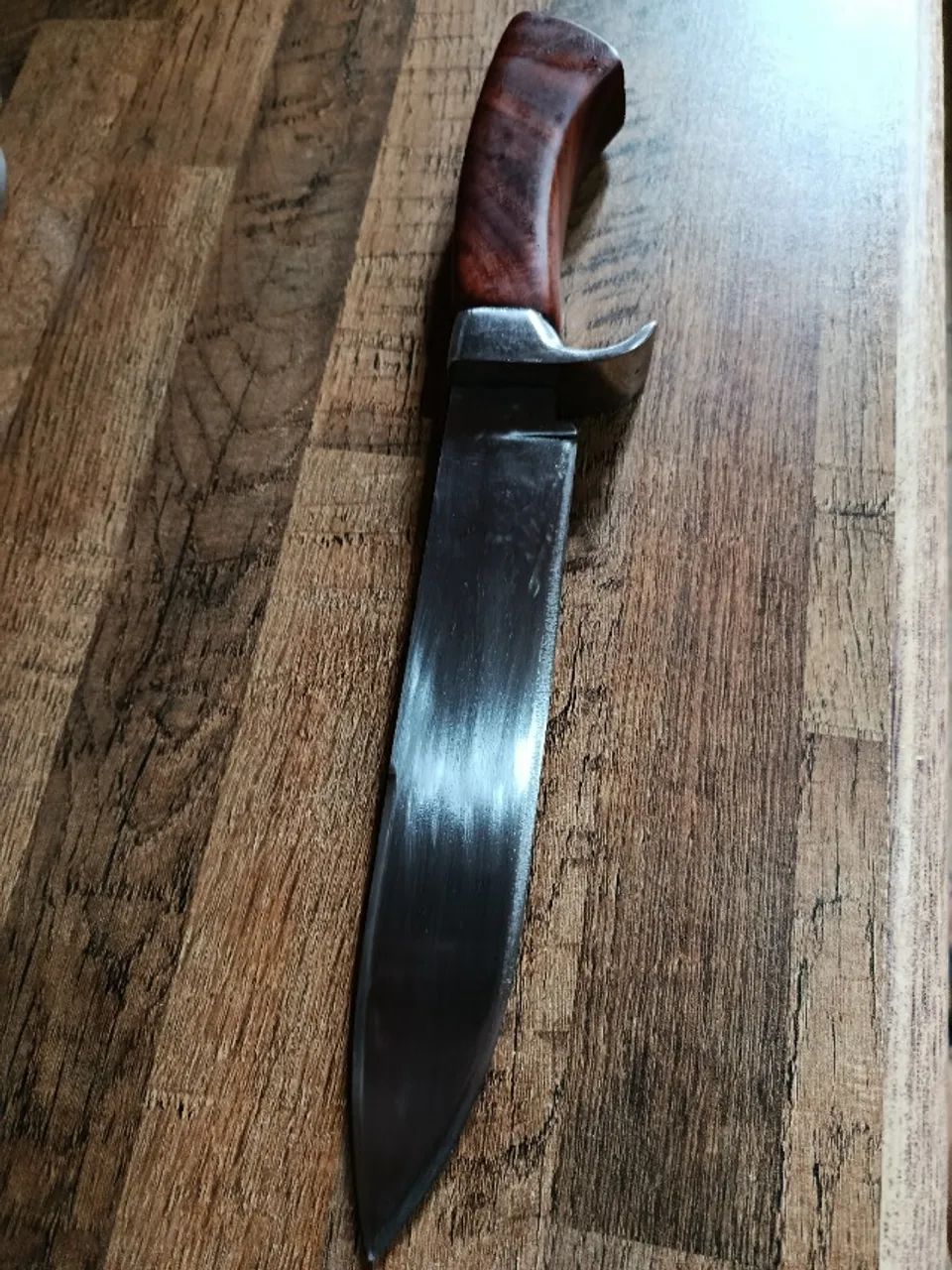 Faca de caça Hunter Artesanal ( acompanha bainha )