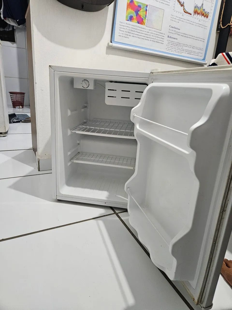 Frigobar Philco 67 Litros (Ótimo estado) - Foto 2