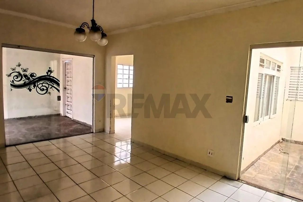 Casa para alugar no bairro Cidade Alta, Piracicaba.