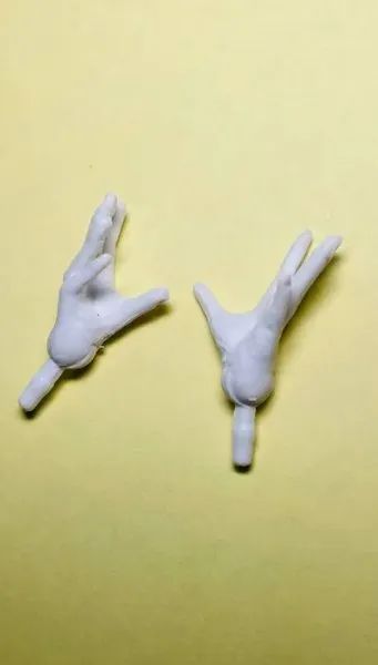 Marvel Legends par de mãos femininas (ideal p/ custom de bonecos feiticeiras / magas)