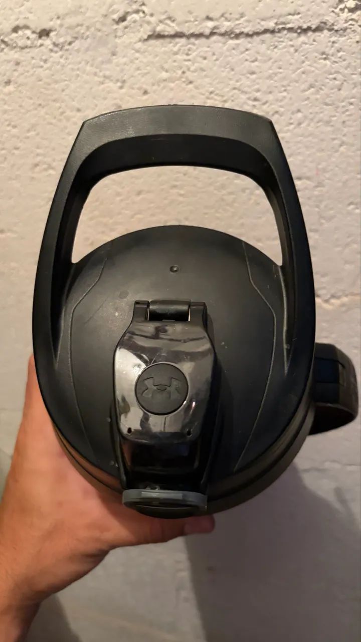 Garrafa térmica Under Armour Playmaker 1,9L  - Foto 2
