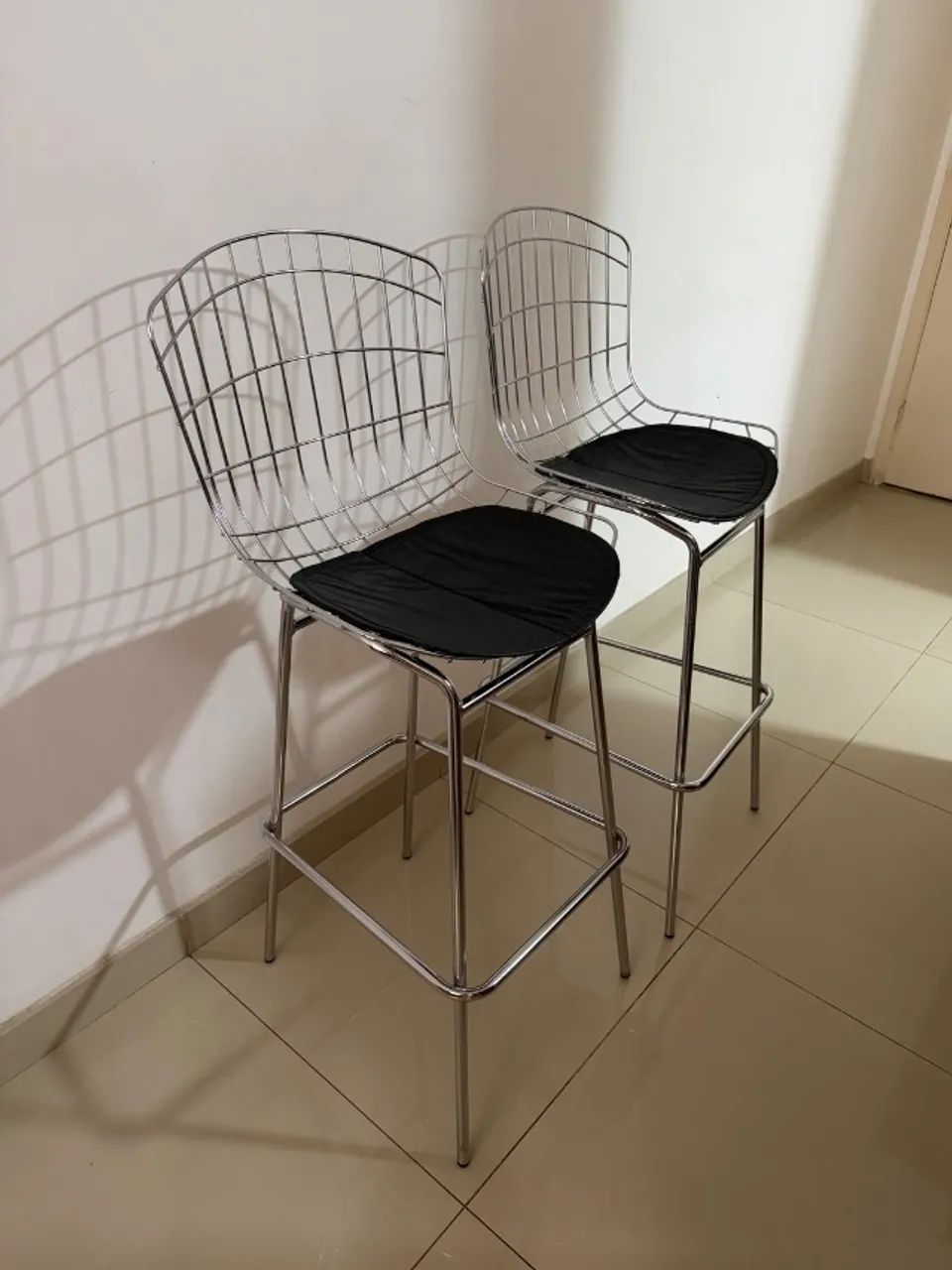 Kit 2 banquetas BERTOIA cromada 