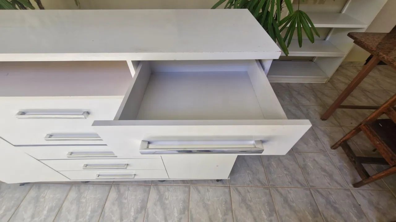 Cômoda 7 gavetas 2 portas com rodinhas - Foto 3