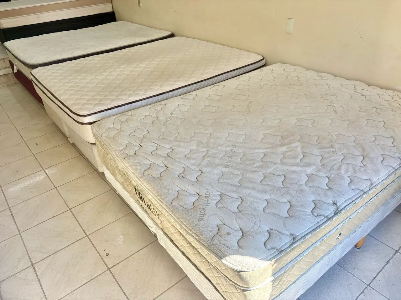 Cama box Queen , cama Queen bipartida  - Foto 5