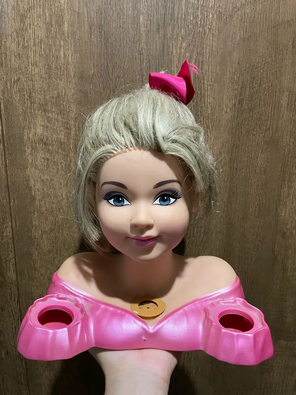 Boneca Charmosa 