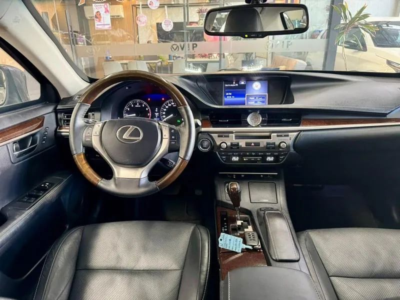 Lexus ES-350 3.5 24V 284cv, foto 7 de 15