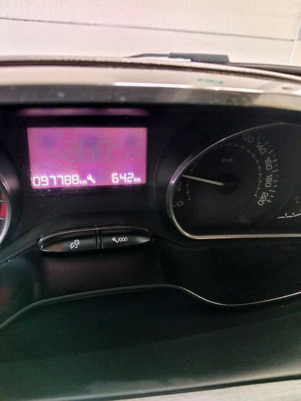 Peugeot 208 Active/active Pack 1.5 Flex 8V 5P 2015 - Foto 5