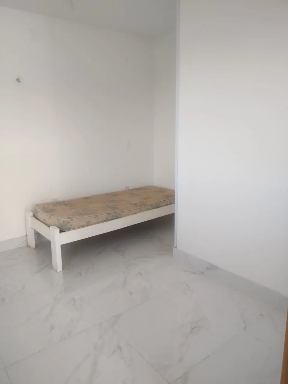 SOBRADO DOIS QUARTOS; UMA SUITE; AR CONDICIONADO  - Foto 4