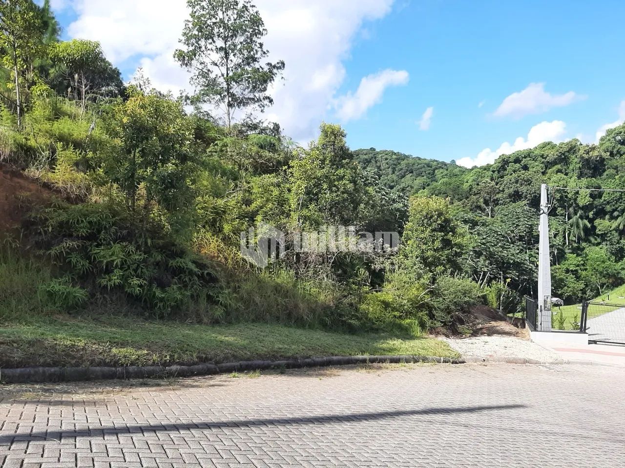 LOTEAMENTO RESIDENCIAL LAGOA DOURADA