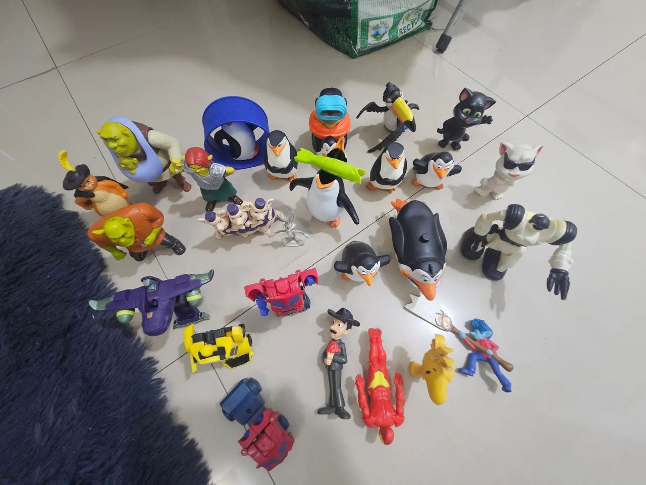 Shrek / Pinguim /transformes  - Foto 4