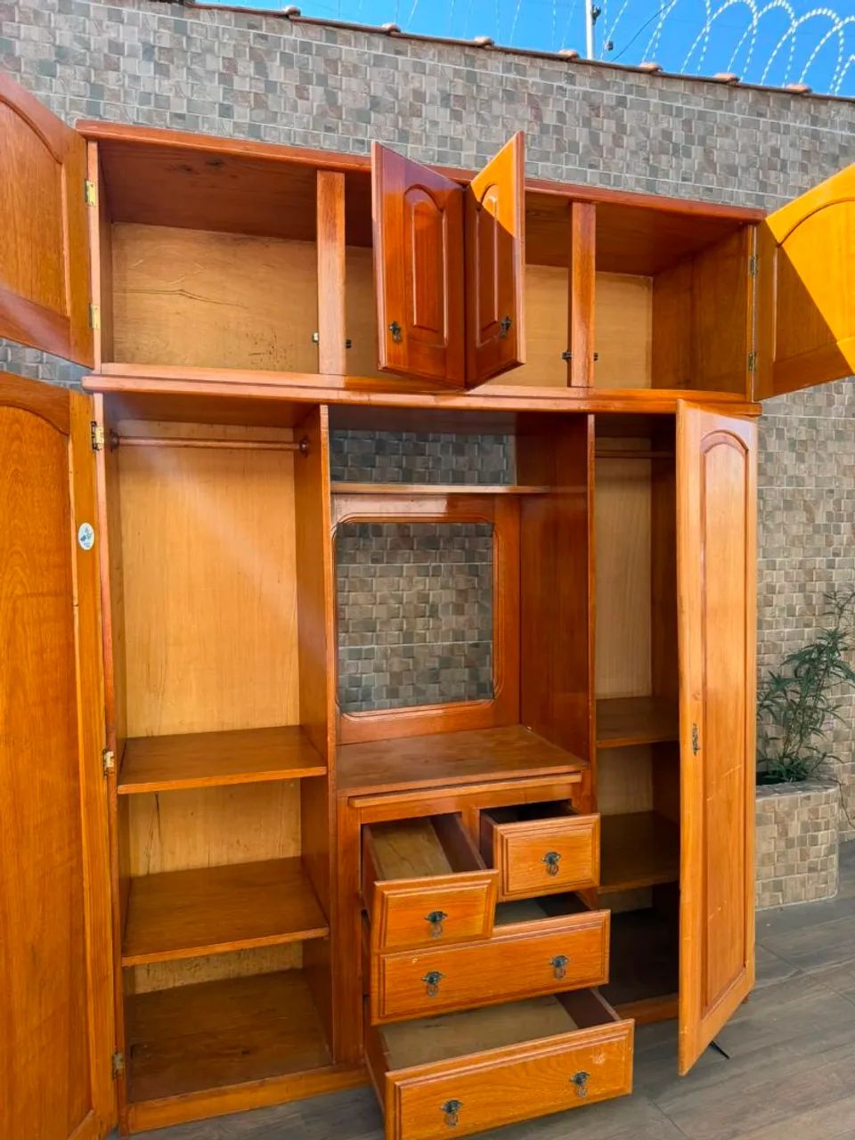 Guarda roupa em madeira  - Foto 5