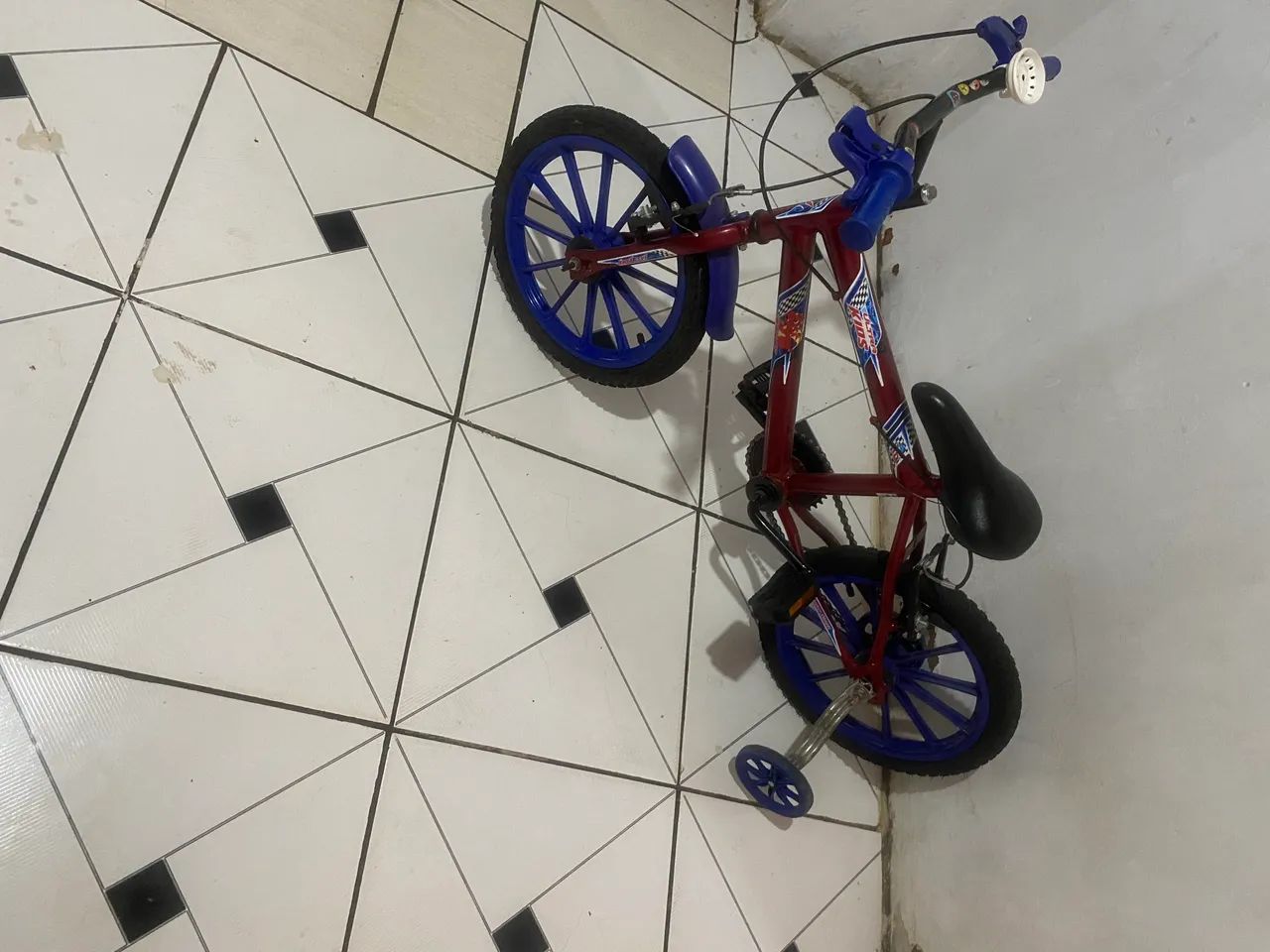 Vende-se bicicleta infantil  - Foto 3
