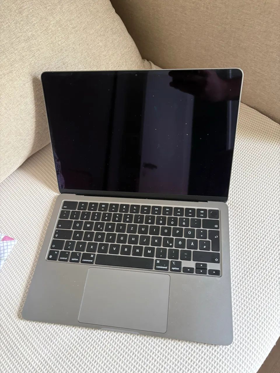 MacBook Air M2 (bateria 100%)