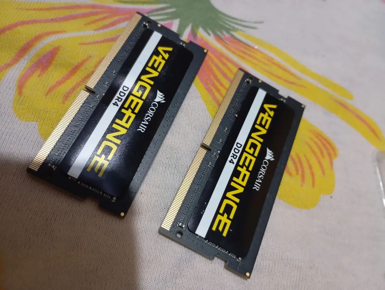 Kit memorias Corsair notebook DDR4 2X16GB 3200MHz - Foto 2