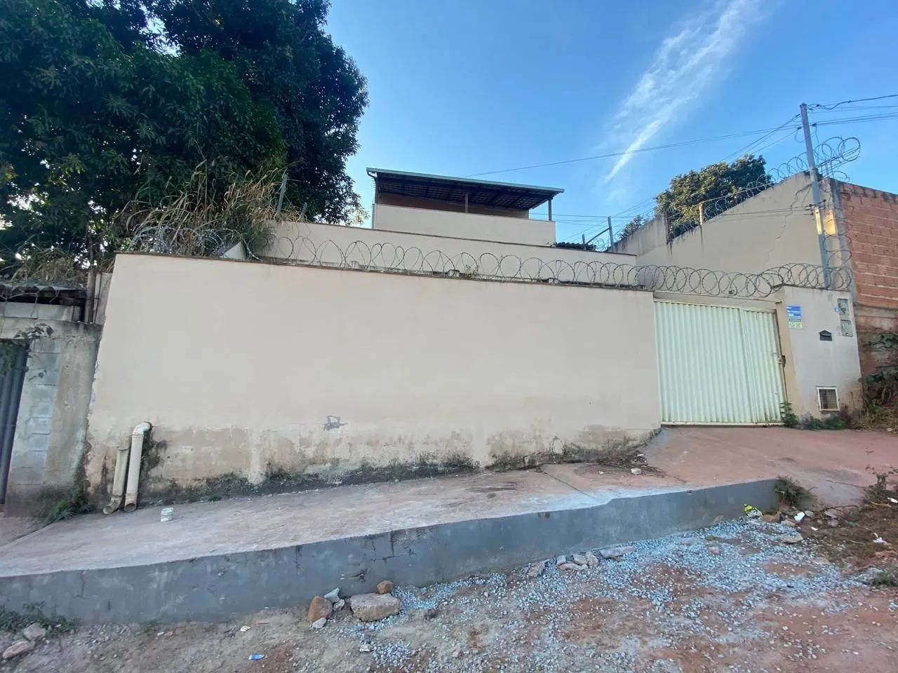 Casa com 3 quartos em mateus leme 