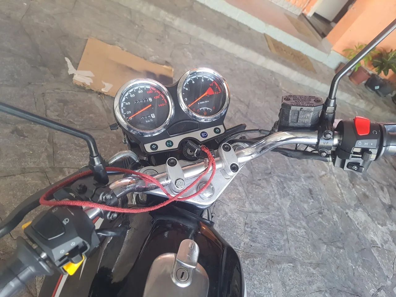 SUZUKI YES 125 ANO 2009 EXTRA