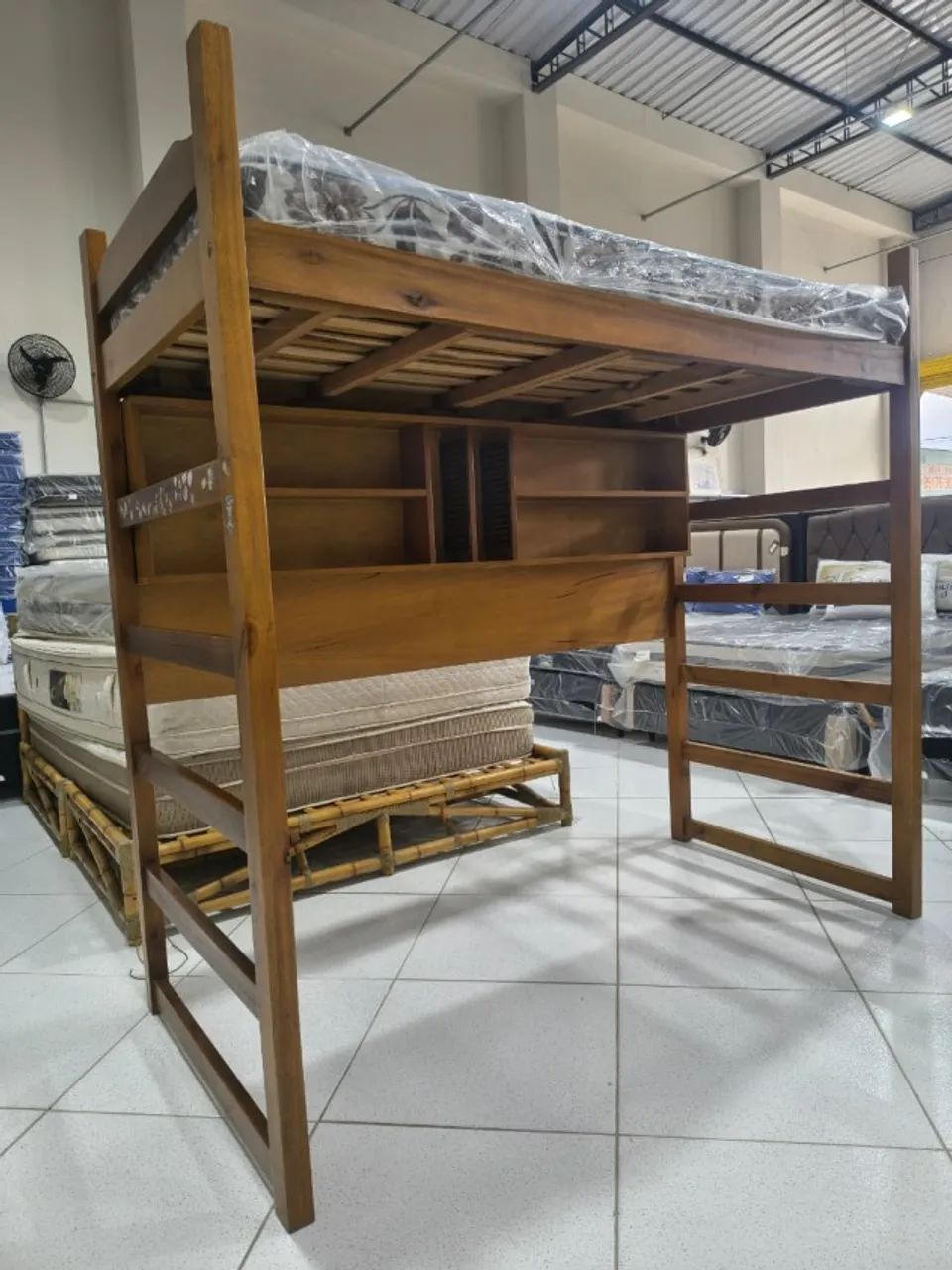 Cama de Solteiro Suspensa em Madeira Maciça - Foto 3
