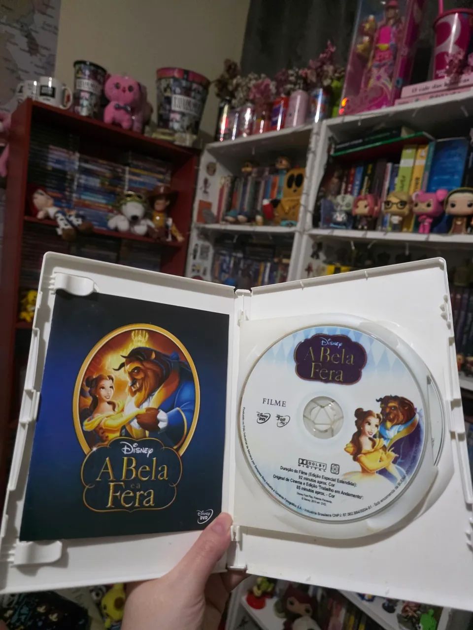 DVDs A Bela e A Fera, Natal Encantado, Mundo Mágico e Live Action - Foto 3