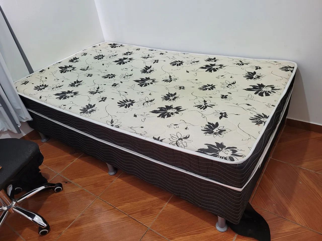Cama de casal box Ortobom ortopédica