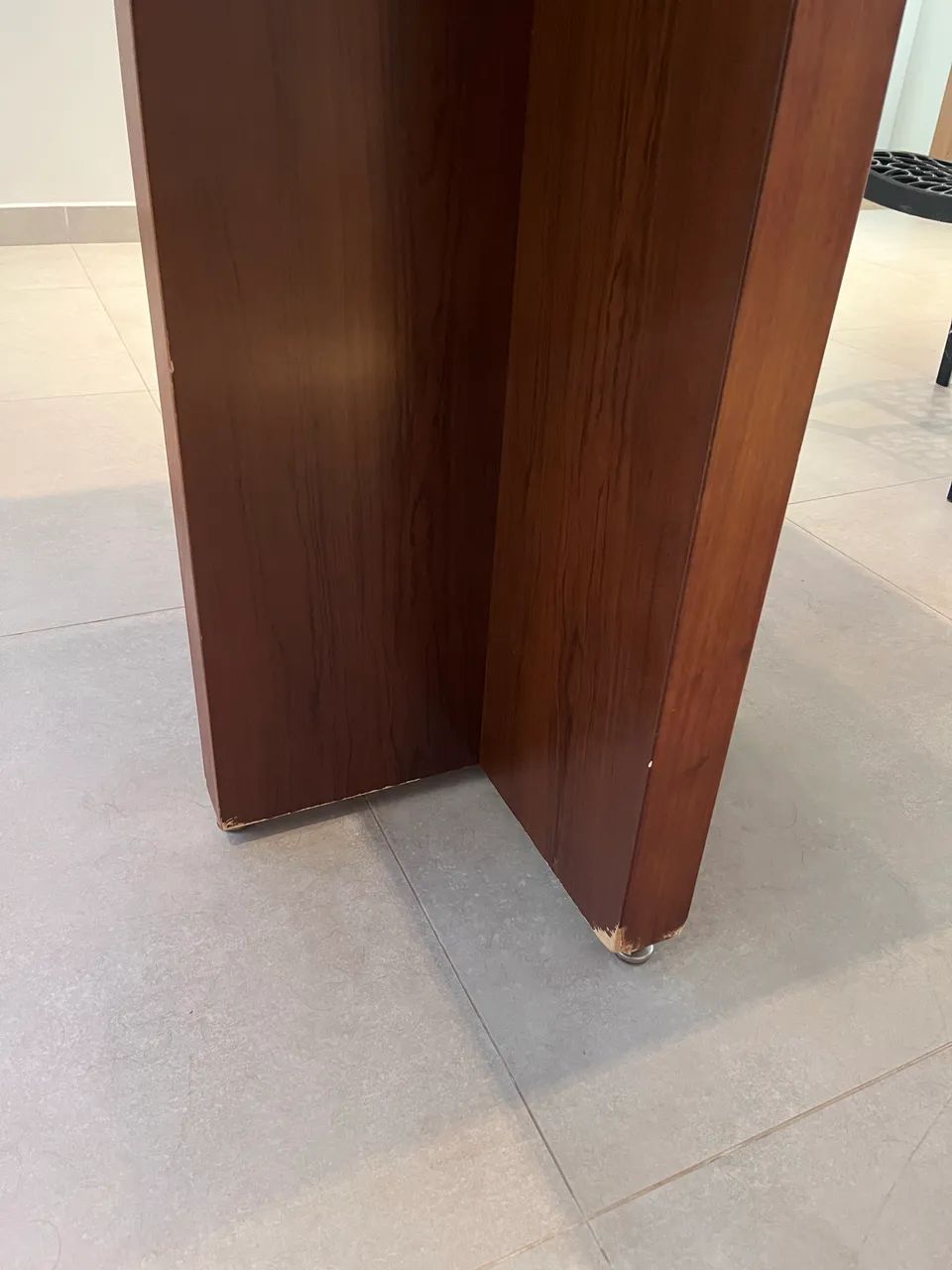 Dining Table and 4 Chairs65204504571010124