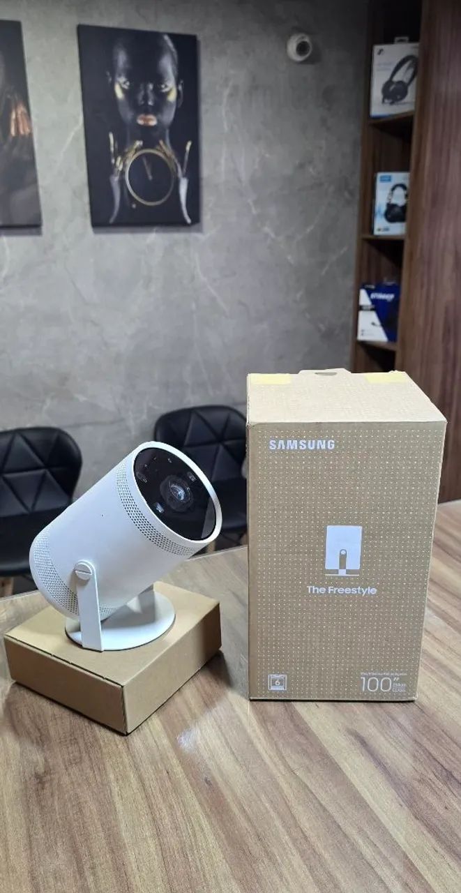 Projetor Smart Portátil Samsung The Freestyle, de 30 a 100 Polegadas. - Foto 2