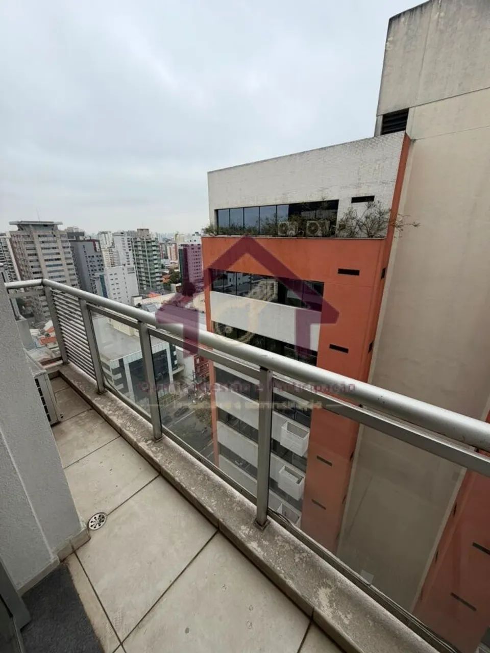 Locação 38 m² 2 Vagas Determinadas e Fixas Sala Comercial Montada Ar Condicionado Próximo  - Foto 3